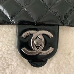 chanel sherpa bag